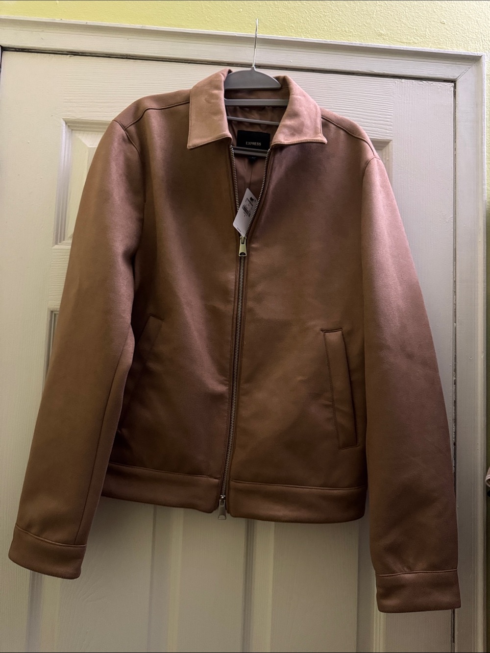 NWT Men’s EXPRESS Faux Suade Trucker Jacket size SMALL (36-38)